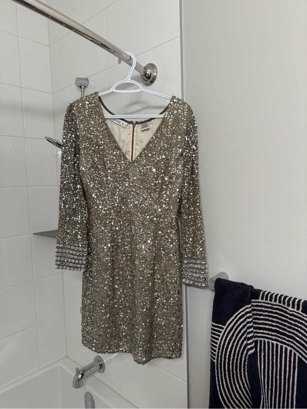 Vintage Sequin V-Neck Party Dress